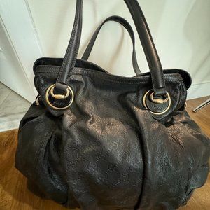 Beautiful black Gucci handbag.